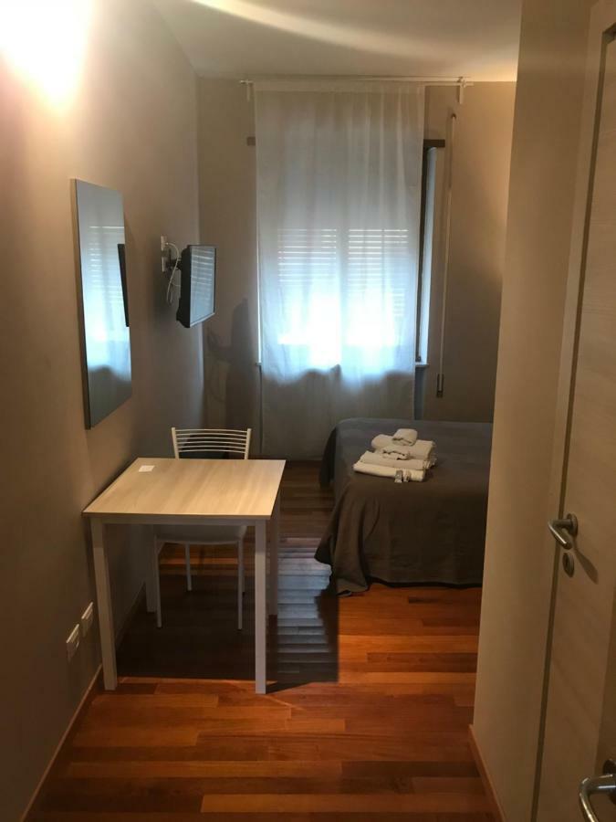 Room 14 Рим Екстериор снимка